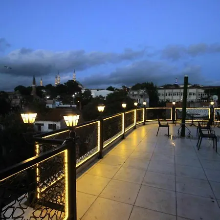 Hotel Guler & Cafe